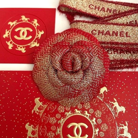 Chanel Red Envelope, Sticker, Ribbon & Camellia - Picture 2 of 5
